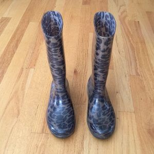 Stuart Weitzman Rainboots